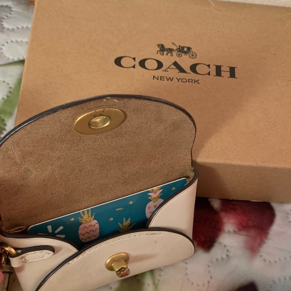 Coach Cream Leather Wristlet Card Case with Gold Hardware
